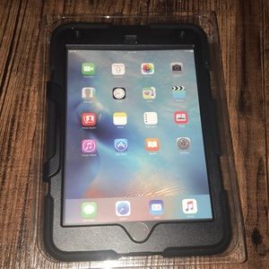 NEW APPLE IPAD MINI 4 CASE NO BOX